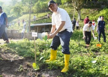 KORPRI Kota Gorontalo Gelar Aksi Penghijauan Lingkungan