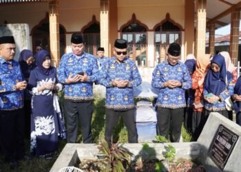 Peringati HUT ke-53, KORPRI Kota Gorontalo Gelar Kegiatan Ziarah Makam