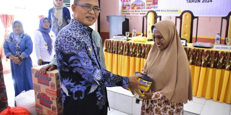 Pemkot Gorontalo Gulirkan Bantuan untuk 200 Pelaku UMKM