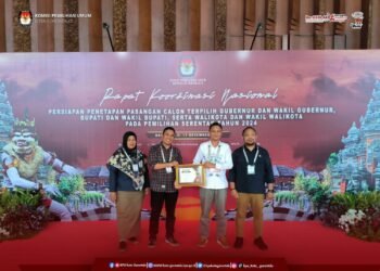 KPU Kota Gorontalo Raih Penghargaan Dari KPU RI
