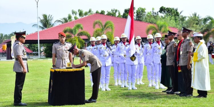 107 Bintara Polri Diambil Sumpah dan Dilantik Wakapolda Gorontalo