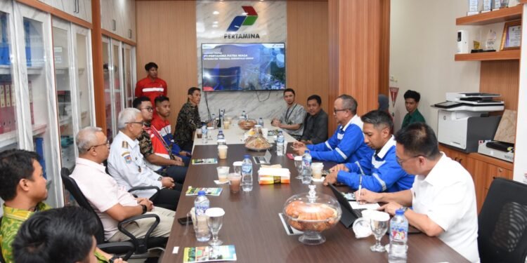 Penjabat Gubernur Kunjungi Terminal BBM Gorontalo