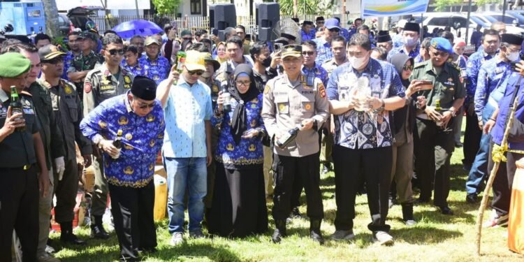 Wujud Program Kerja 100 Hari Adhan-Indra, 2.172 Botol Miras Dimusnahkan