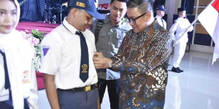 Wawali Indra Hadiri Tasyakuran Kelulusan SMP Negeri 1 Kota Gorontalo