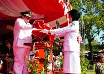 Berlangsung Hikmad, Walikota Gorontalo Inspektur Upacara HUT ke-80 RI Berlangsung Hikmad