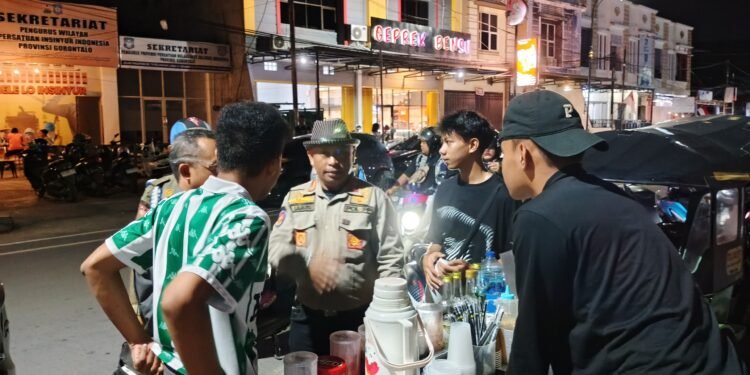 Satpol PP Minta Pedagang di Eks Jalan Panjaitan Laporkan Pengunjung yang Bawa Miras