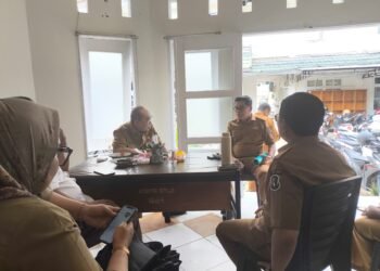 Bahas Program Meski Lagi Istirahat Makan Siang, Wali Kota Adhan Tunaikan Tugas Tanpa Mengenal Waktu
