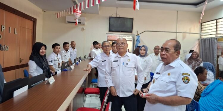 Walikota Adhan Sidak di Dinas Dukcapil