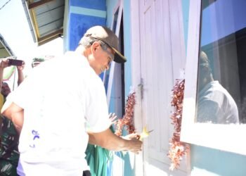 Sekda Ismail Resmikan Pembangunan Kembali Rumah Korban Bencana di Botu