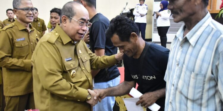 450 Pengemudi Bentor dapat Bantuan BBM Jenis Pertalite Dari Pemkot Gorontalo