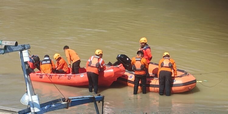BPBD Terus Lakukan Pencarian Anak yang Dikabarkan Hanyut di Sungai Bulango
