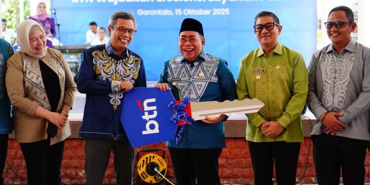 Terima Bantuan Delapan Truk Sampah, Wali Kota Adhan Apresiasi BTN