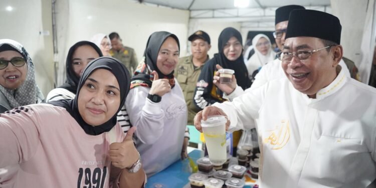 Tabliqh Akbar UAS : Warga dapat Tausyiah Agama Gratis, UMKM Faedah