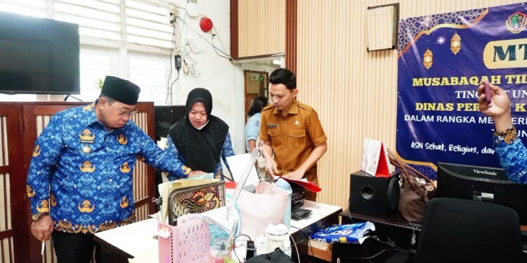 Wali Kota Adhan Sidak OPD, Tekankan Disiplin dan Surat Izin Keluar