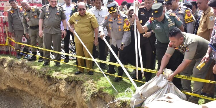 Wali Kota Adhan Pastikan, Pemusnahan Miras Dilakukan Secara Konsisten