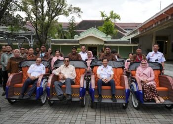 KAI Salurkan Bantuan CSR Becak Listrik kepada Pemerintah Daerah DIY Dukung Ekosistem Transportasi Modern yang Ramah Lingkungan