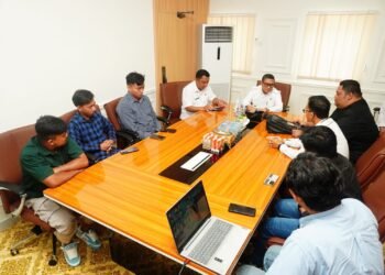 Dua Remaja Masjid Audiensi dengan Wawali Indra, Bahas Agenda Pawai Obor dan Karnaval Budaya