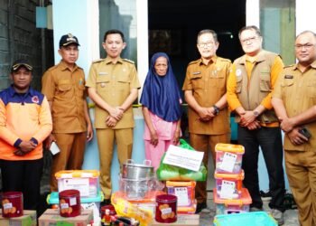 OPD dan BAZNAS Keroyokan Bantu Korban Musibah Kebakaran di Kelurahan Moodu