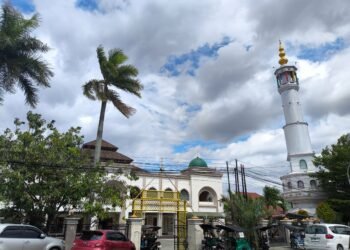 Simbol Persatuan Ditengah Keberagaman, ASN Non Muslim Turut Urunan Renovasi Masjid Agung Baiturrahim