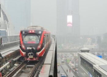 Musim Hujan, LRT Jabodebek Dukung Mobilitas Perkotaan yang Lebih Terprediksi dan Nyaman
