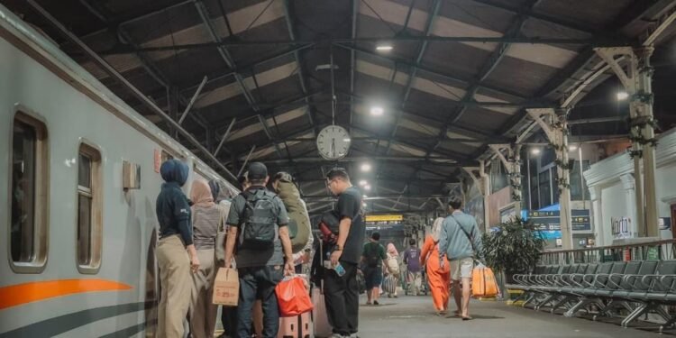 Sambut Long Weekend Isra’ Mi’raj Nabi Muhammad SAW, KAI Daop 6 Kerahkan KA Tambahan