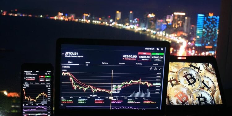 Strategi Imbal Hasil Pasif Kripto Mulai Menggantikan Perdagangan Aktif di Tengah Pasar yang Lebih Hati-Hati