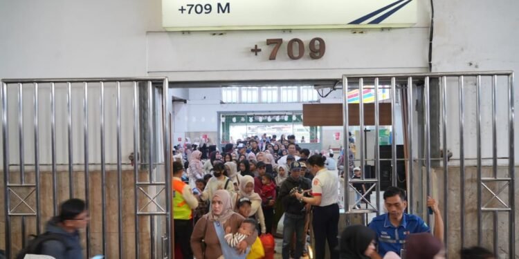 Libur Isra Mi’raj 2026, KAI Daop 2 Bandung Layani Lebih dari 58 Ribu Pelanggan, Okupansi Capai 72,4 Persen