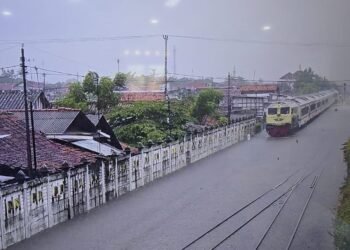 KAI Daop 1 Utamakan Keselamatan, Lakukan Penyesuaian Perjalanan KA Dampak Banjir Pekalongan