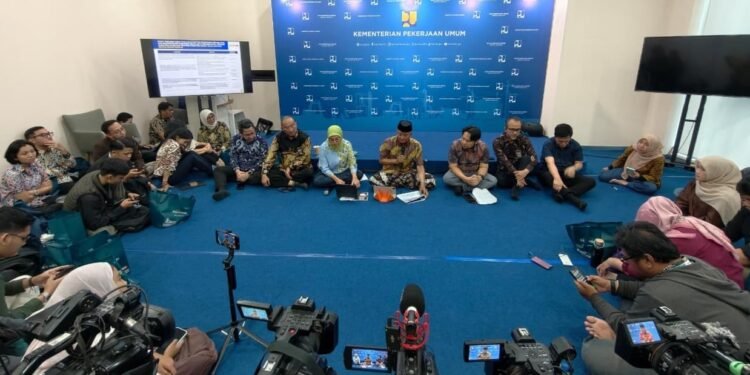 Kementerian PU Lakukan Penanganan Bencana Sumatera Lewat Skema Padat Karya untuk Pulihkan Ekonomi Warga