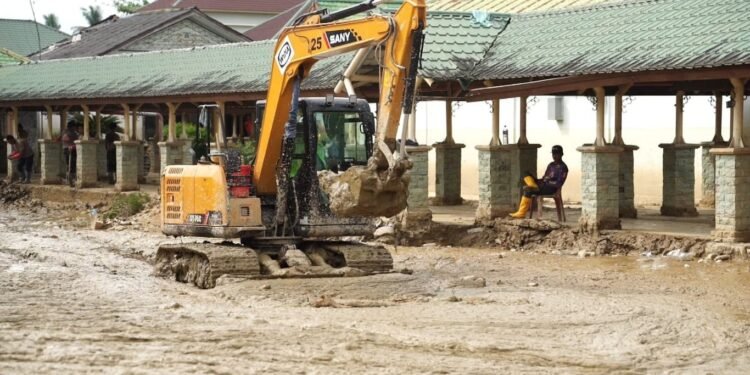 Pulihkan Layanan Medis, Kementerian PU Percepat Pembersihan RSUD dan Puskesmas Terdampak Bencana di Sumatera