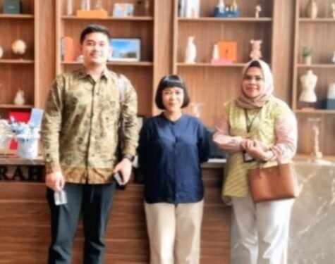 Dukung Penampilan Profesional Insan BRILian, BRI Branch Office Otista Region 6/Jakarta 1 Jalin Sinergi dengan Expressions Parfum