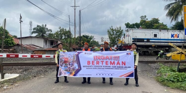 Disiplin di Perlintasan, KAI Divre III Palembang Dorong Kesadaran Keselamatan Bersama
