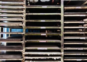 Panduan Lengkap Memilih Besi Plat untuk Rumah dan Proyek: Jenis, Fungsi, dan Tips Pemilihan