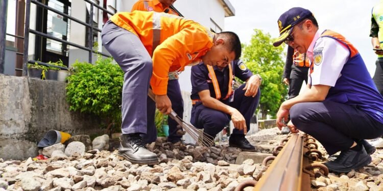 Waspada Cuaca Ekstrem, KAI Daop 7 Madiun Tingkatkan Mitigasi dan Kesiapsiagaan Prasarana