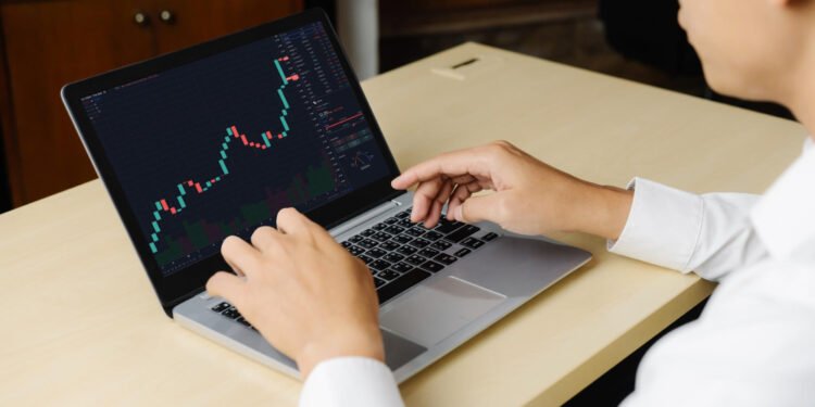 Faktor yang Perlu Dipertimbangkan Sebelum Membuka Akun Trading