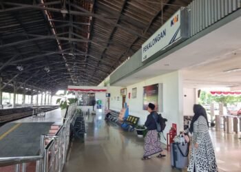 Volume Penumpang Stasiun Pekalongan pada 2025 Meningkat, KAI Daop 4 Semarang Sampaikan Terima Kasih atas Kepercayaan Pelanggan