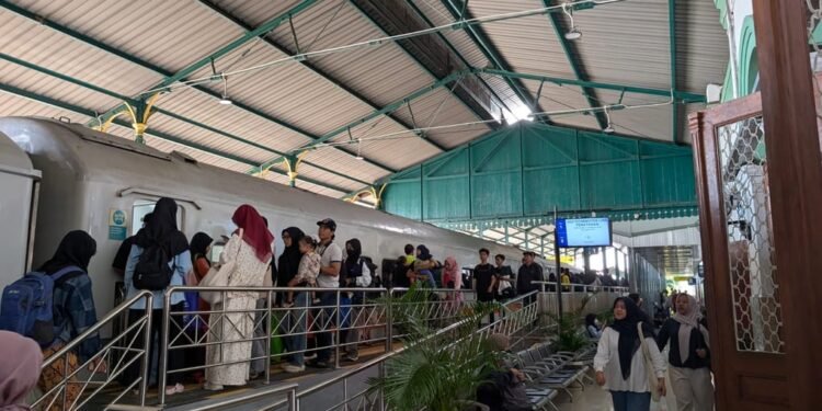Masa Angkutan Nataru Berakhir, KAI Daop 7 Madiun Ingatkan Kembali kepada Masyarakat, Promo Diskon Tiket 30% Masih Berlaku Hingga 10 Januari 2026