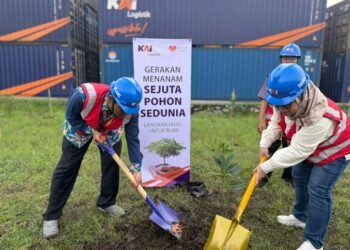 Dukung Gerakan Satu Juta Pohon, KAI Logistik Konsisten Tegaskan Komitmen Lingkungan