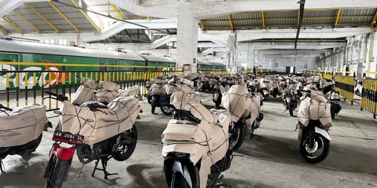 7.600 Sepeda Motor Dikirimkan Selama Momen Natal dan Tahun baru 2025/2026