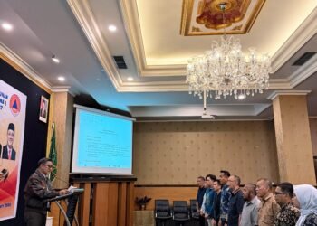 Wawali Indra Kukuhkan Pengurus PERDANA