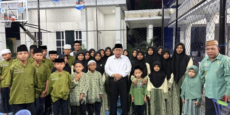 Anak Panti dan Pelaku UMKM Bukber Dirudis Walikota, Rayakan Satu Tahun Pemerintahan AIR