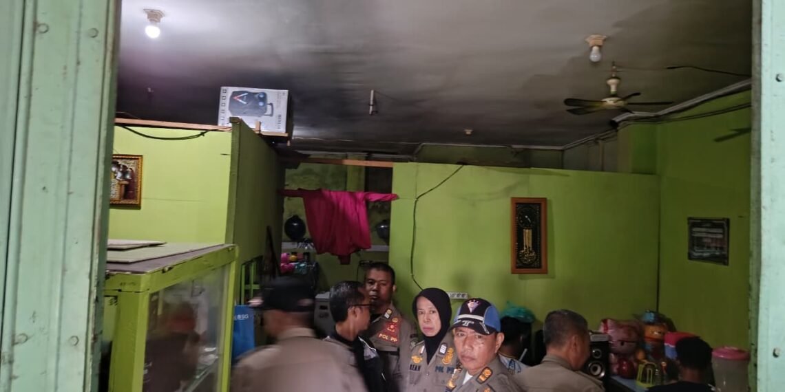 Sebuah Rumah Makan Dijatuhi Sanksi Akibat Buka Diatas Jam Tiga Sore
