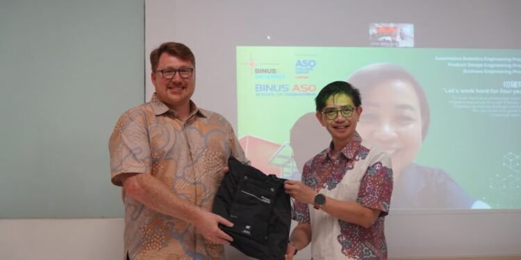 Kolaborasi Lintas Negara: BINUS @Bandung, BINUS ASO School of Engineering, Faculty of Engineering dan Arizona State University Inisiasi Program EPICS