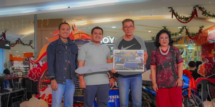 BRI Branch Office Jatinegara Region 6/Jakarta 1 Serahkan Hadiah Program BRI Highest Point – Amazing Rewards 9 di Mall Bassura Jakarta Timur