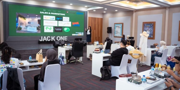 Seminar dan Workshop Pengusaha Muda Brilian BRI Region 6/Jakarta 1 Dorong Lahirnya Entrepreneur Tangguh dan Inovatif