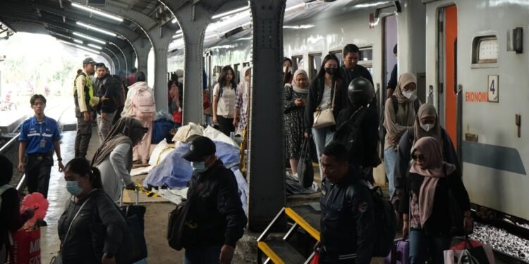 Libur Imlek Masih Berlanjut, Sisa Tiket di Daop 9 Jember Masih Tersedia untuk Beberapa Rute