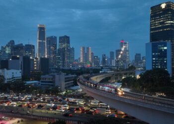 Selama Bulan Ramadan 2026, Pengguna LRT Jabodebek Boleh Buka Puasa di Kereta hingga Pukul 19.00 WIB