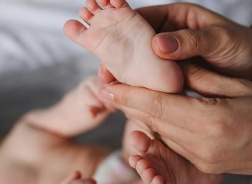 Eksim pada Bayi: Apa Penyebabnya dan Skincare Apa yang Aman Digunakan?