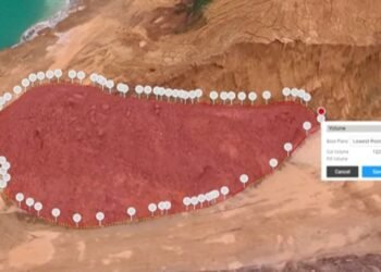 Teknologi Drone untuk Perhitungan Volume Stockpile dan Analisis Topografi Tambang