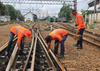 Merawat Jalur, Investasi Keselamatan: KAI Daop 1 Jakarta Ganti 33,9 Kilometer Rel dan 30 Wesel Sepanjang 2025